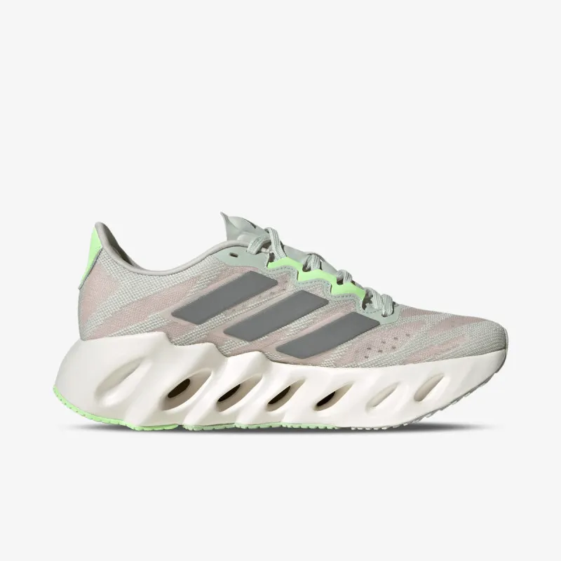 adidas SWITCH FWD W